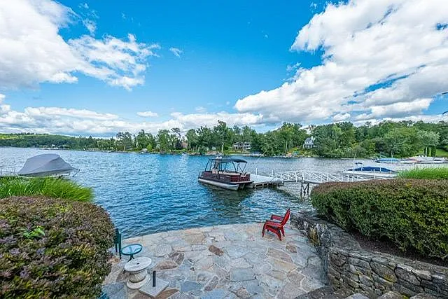 20 Shore Rd — Photo 91