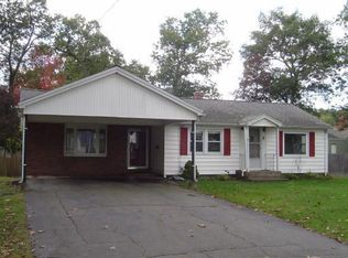 5 Ridge Rd, South Hadley, MA 01075