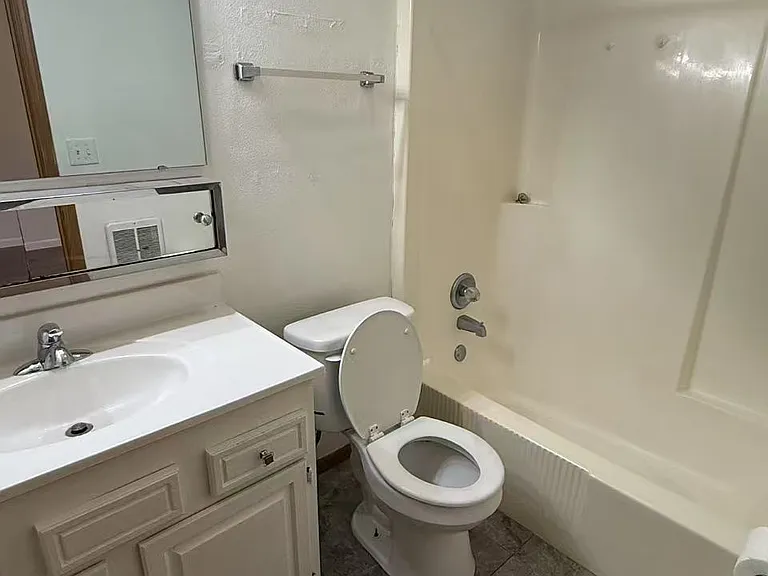 50 Orchard View Ct — Photo 4