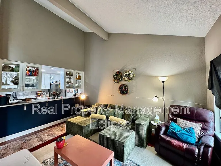 14636 NE 45th St #C15 — Photo 4