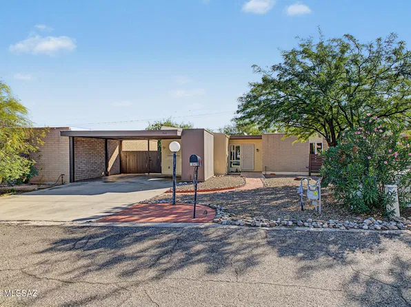 1841 S Skyview Pl, Tucson, AZ 85748