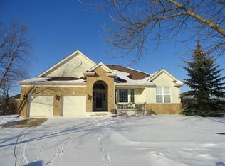 2230 Sanctuary Ct, Gurnee, IL 60031