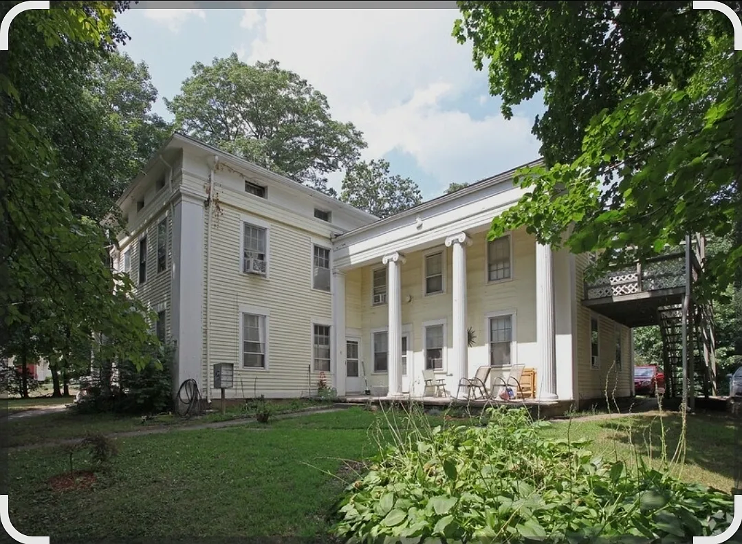 131 West Main Street — Photo 1