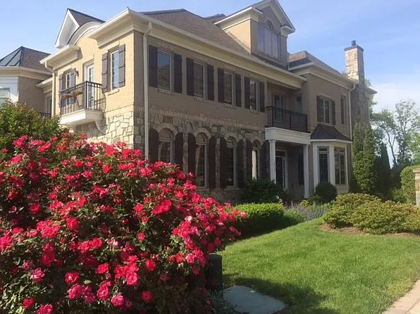 18342 Fairway Oaks Sq, Leesburg, VA 20176