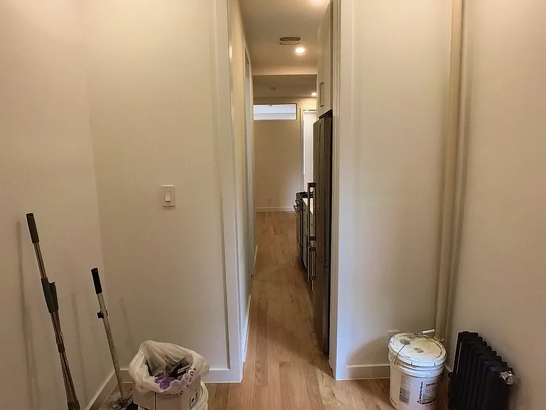 200 Mott St #14 — Photo 8