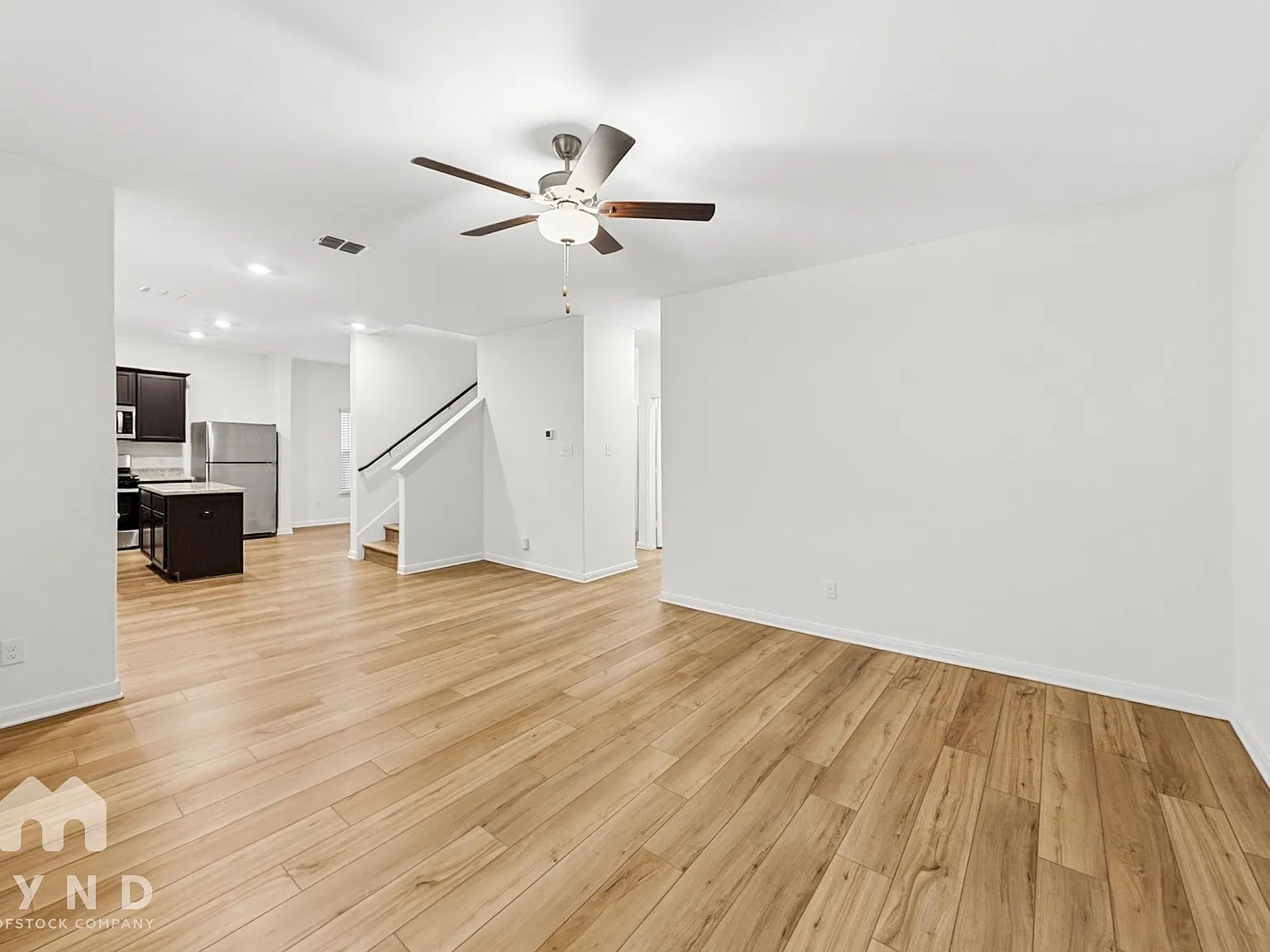 4 bed, 3.0 bath, 2115 sqft, $1,725 — Photo 3