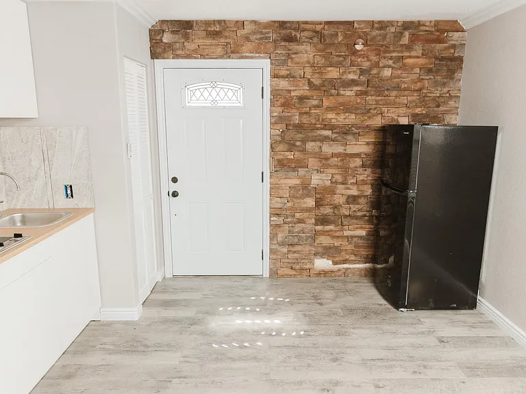 9057 E Obispo Ave #1 — Photo 4