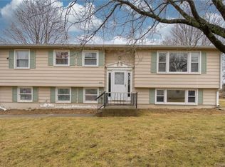 1045 E Lake Rd, Oakdale, CT 06370