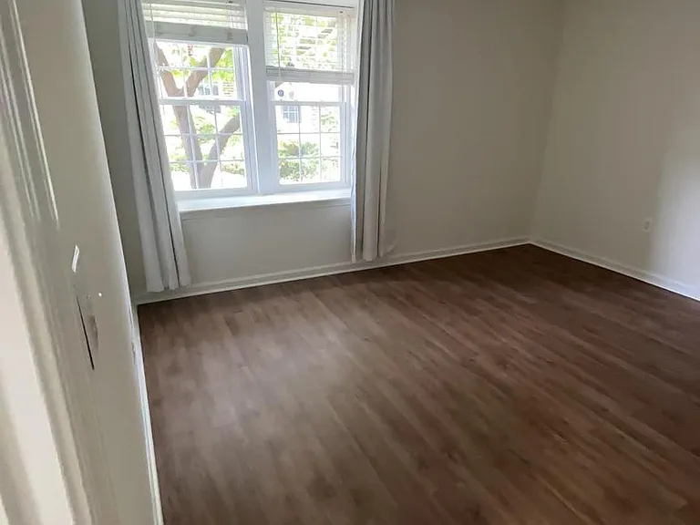 2602 S Arlington Mill Dr E — Photo 19
