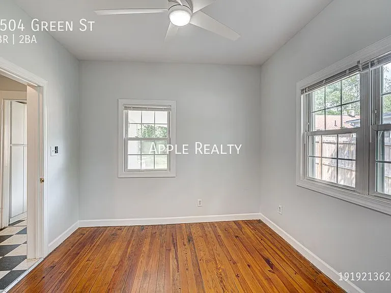 2504 Green St — Photo 11