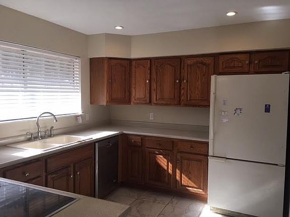 3rd image of 2226 Aloha Dr
