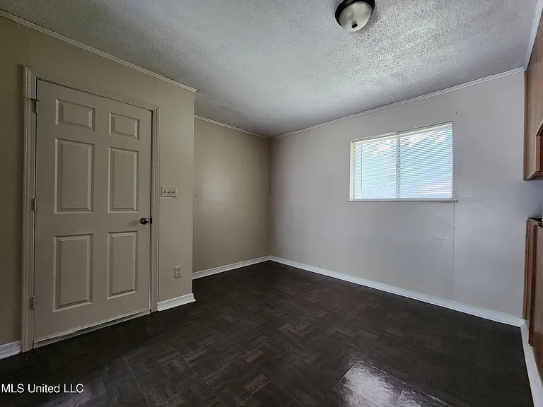4317 Knowlcrest Dr — Photo 3