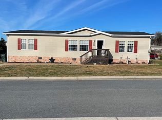 5 Gray Fox Ln, Staunton, VA 24401