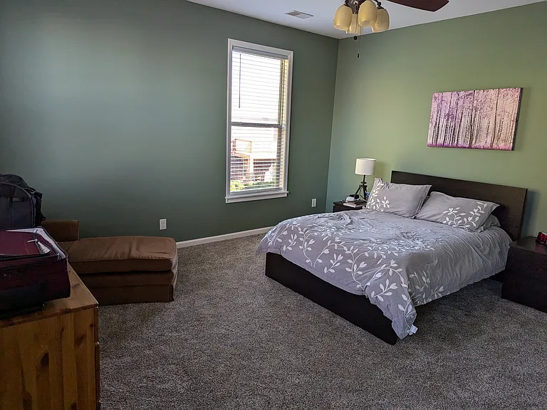 526 Clinton Springs Ave #D — Photo 17