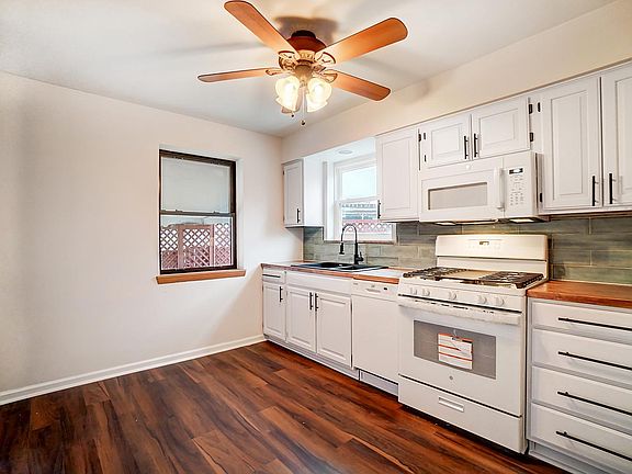 5th image of 222 Escalon St