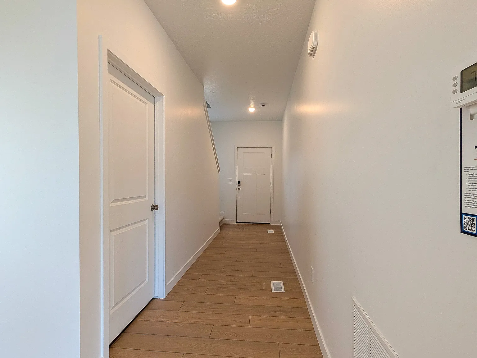 4 bed, 2.5 bath, 1831 sqft, $2,425 — Photo 4