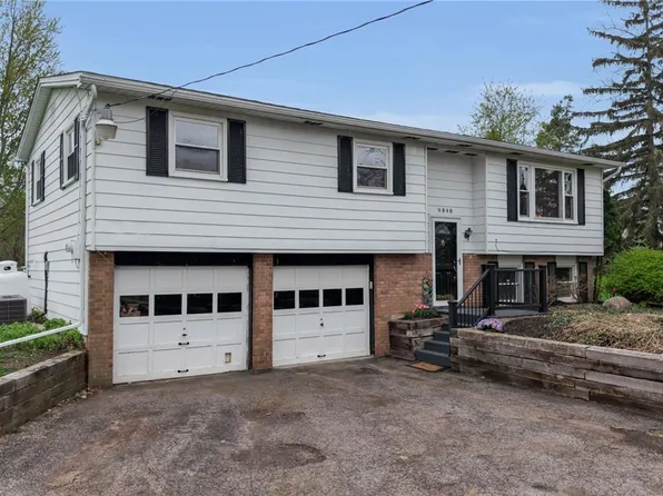 9848 Chestnut Ridge Rd, Middleport, NY 14105