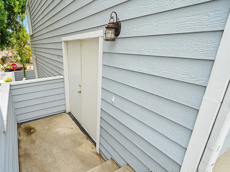 432 Caldwell Ct #432 — Photo 5