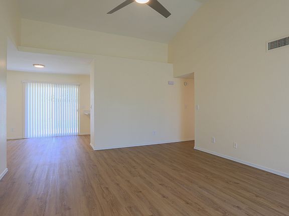 3rd image of 2436 E Carmel Ave