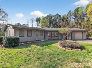 9516 Westmoreland Rd, Cornelius, NC 28031