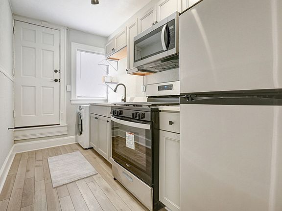 3rd image of 601 Graydon Ave APT B3