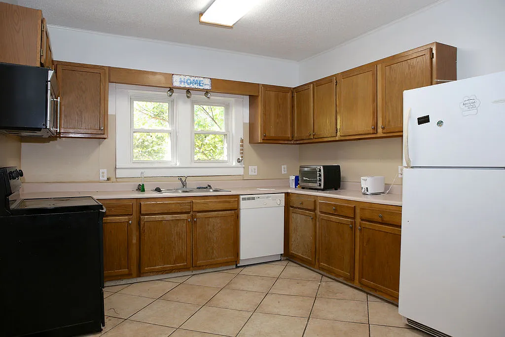 Studio, 450 sqft, $725 — Photo 3