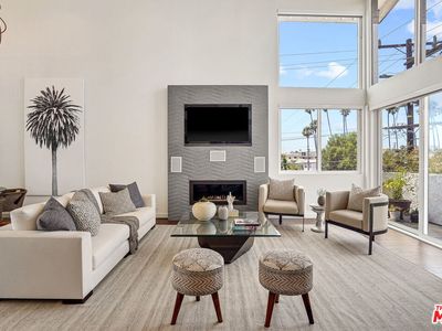 904 5th St APT 6, Santa Monica, CA, 90403