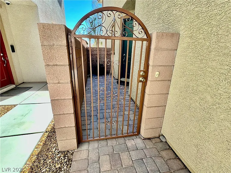 8667 Moon Crater Ave — Photo 2
