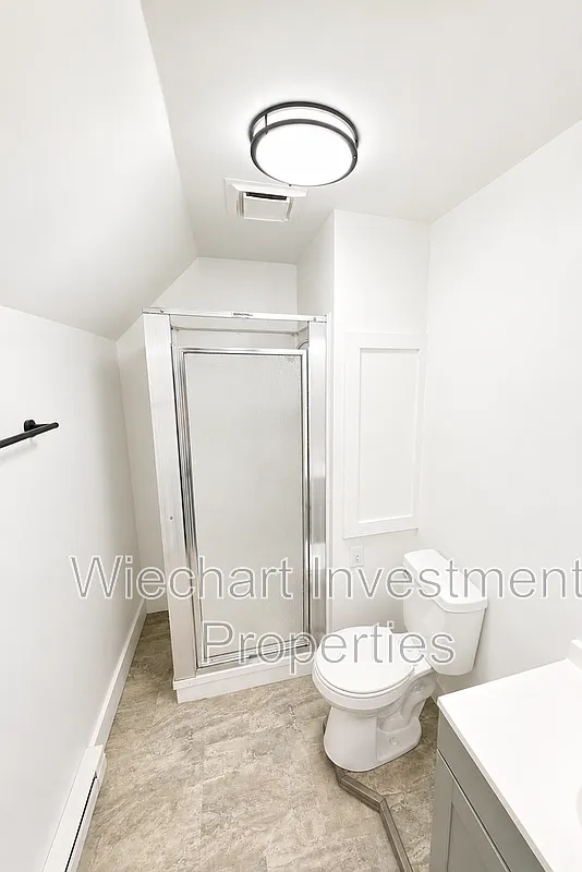 2 bed, 1.0 bath, $895 — Photo 3