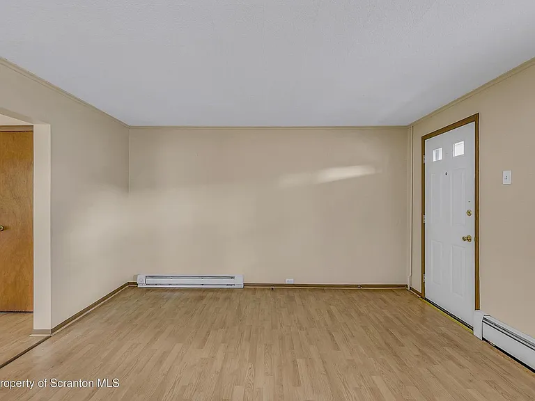 167-169 Main St #167 — Photo 22