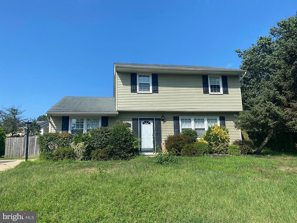 1st image of 7500 Sandalwood Ct