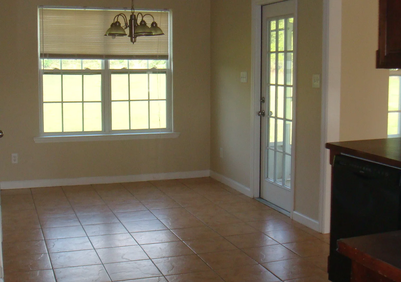 Three Bedroom In Hahira — Photo 3
