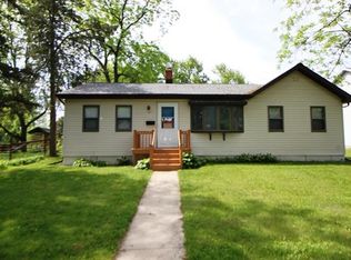 829 E Chicago St, Whitewater, WI 53190