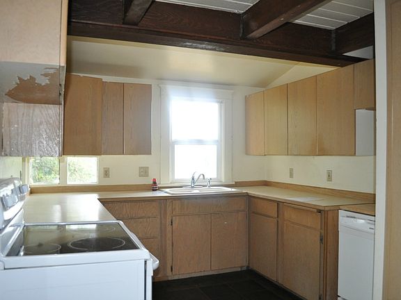 5th image of 2334 S Grant Ave