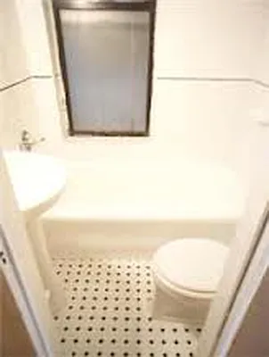 Rented by KVNY Soho | media 8