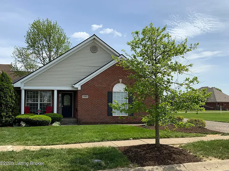1107 Belmont Park Way — Photo 1