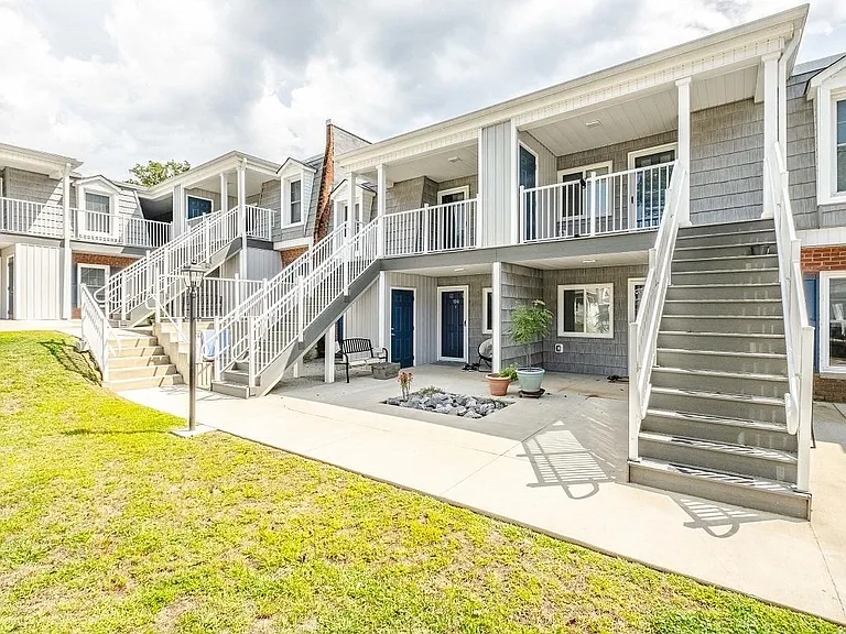 Forest View Apartments — Photo 11