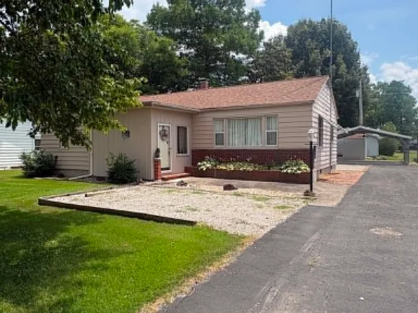 308 Bailey Ln, Benton, IL 62812