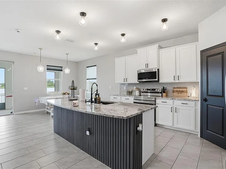 3228 Living Coral Dr — Photo 7