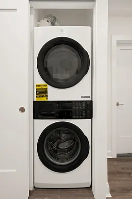 Laundry, photo 1