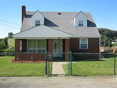 1407 Pike St photo 1