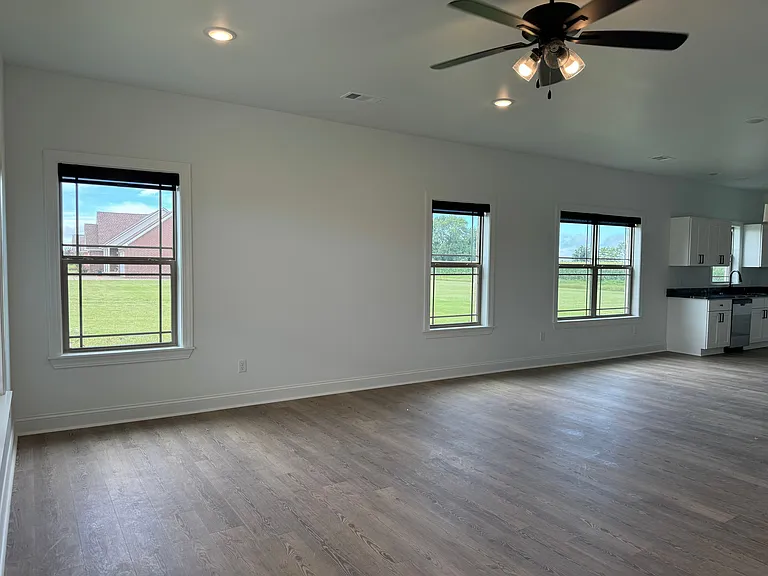 111 Chandlor Cir — Photo 17