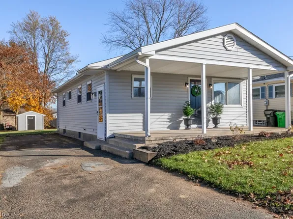 156 26th St NW, Massillon, OH 44647