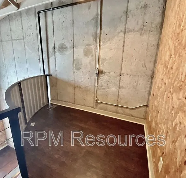 300 Summit Ridge Dr #B1 — Photo 9