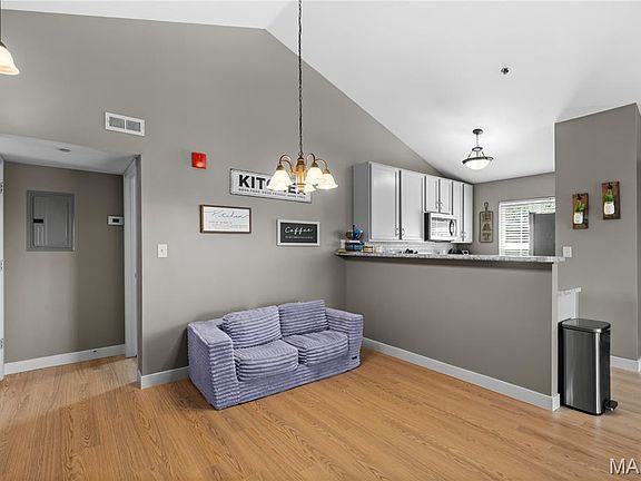 3rd image of 4300 Spring Creek Ln