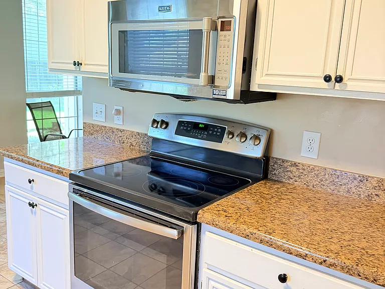 3401 Canyon View Ct — Photo 3