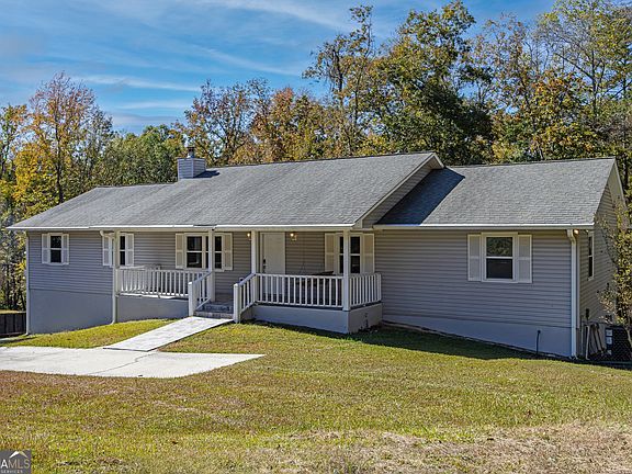 2nd image of 146 Highview Rd SE