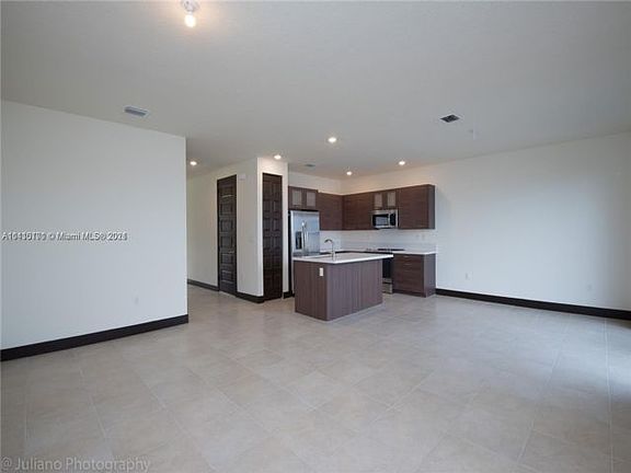 4th image of 15955 NW 91st Ct