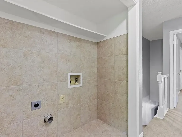 9801 Royal Ln — Photo 16
