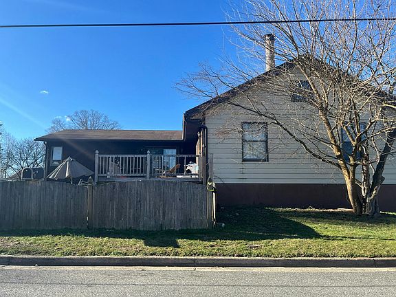 2nd image of 91 Castle Heights Ave